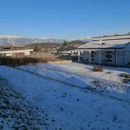 Apartmanovy Dom S Virivkou, Pod Secnom, Liptovsky Jan 別荘 Liptovský Mikuláš