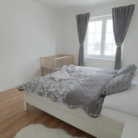 別荘 Apartmanovy Dom S Virivkou, Pod Secnom, Liptovsky Jan