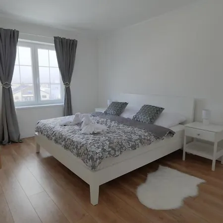 Apartmanovy Dom S Virivkou, Pod Secnom, Liptovsky Jan 別荘 *