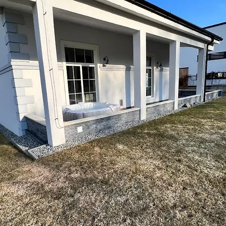 Apartmanovy Dom S Virivkou, Pod Secnom, Liptovsky Jan 別荘 Liptovský Mikuláš