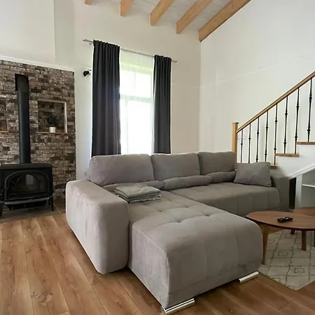 別荘 Apartmanovy Dom S Virivkou, Pod Secnom, Liptovsky Jan Liptovský Mikuláš